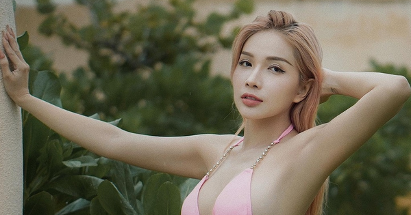 Mỹ nhân 18+ hot nhất Vbiz hiện tại: Phú bà siêu giàu "tiền rải khắp nơi", body bốc lửa khác xa trên màn ảnh khanhu6 1682336090721 1741447948258 1741447948403197195199 60 0 594 1020 crop 17414480242281002039369png