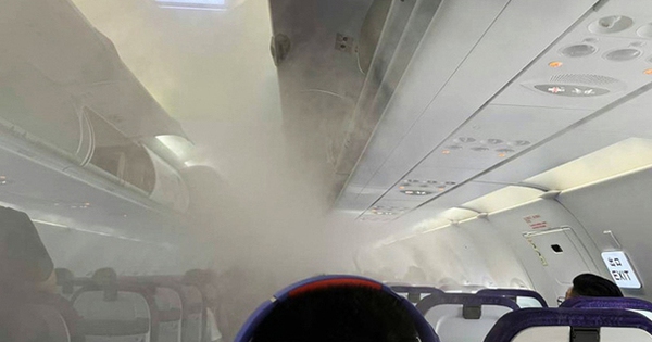 Hành khách giận dữ tố hãng hàng không 'để điều hòa lạnh như tủ đá để bán chăn' 28 Hành khách giận dữ tố hãng hàng không 'để điều hòa lạnh như tủ đá để bán chăn' khoang may bay 14225426 1756452809663 17564528101601509354586 0 41 379 647 crop 1756452838846608556685jpg