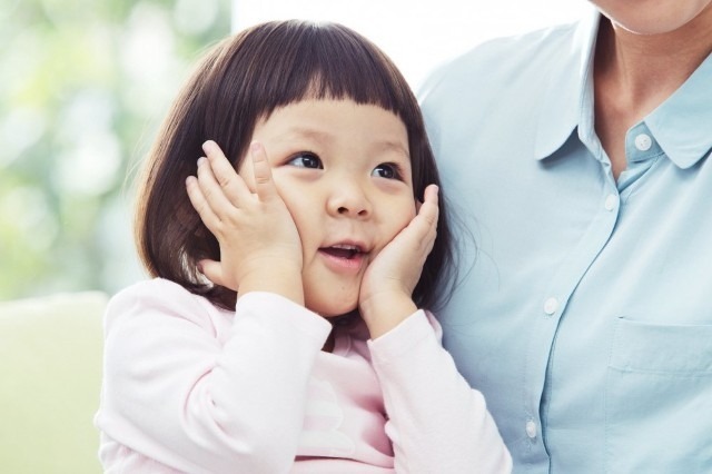 "Thiên thần nhí" Choo Sarang đại náo sự kiện: 14 tuổi mà nhan sắc thần thái cỡ này! khoanh khac dang yeu cua ngoi sa 1750770310342 17507703136372076982404