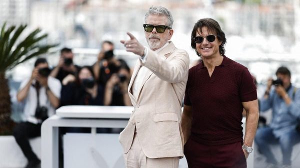 Đạo Diễn Christopher McQuarrie Tuyên Bố Ông Đã Có Kịch Bản Cho Top Gun 3, Chỉ Chờ Thực Hiện kich ban top gun qsbdjpg