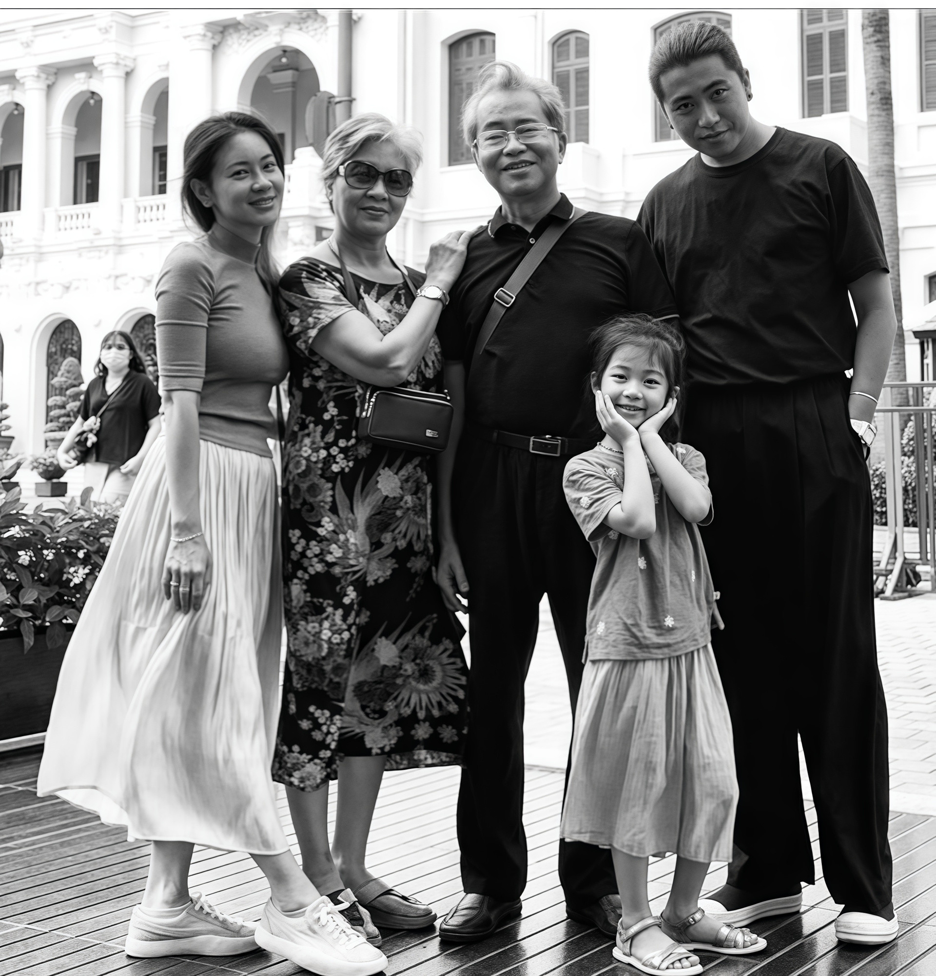 Nam nghệ sĩ nổi tiếng, bố là Đại tá, nguyên Giám đốc Nhà hát: Hôn nhân viên mãn bên “chị đẹp” hơn 5 tuổi- Ảnh 3.