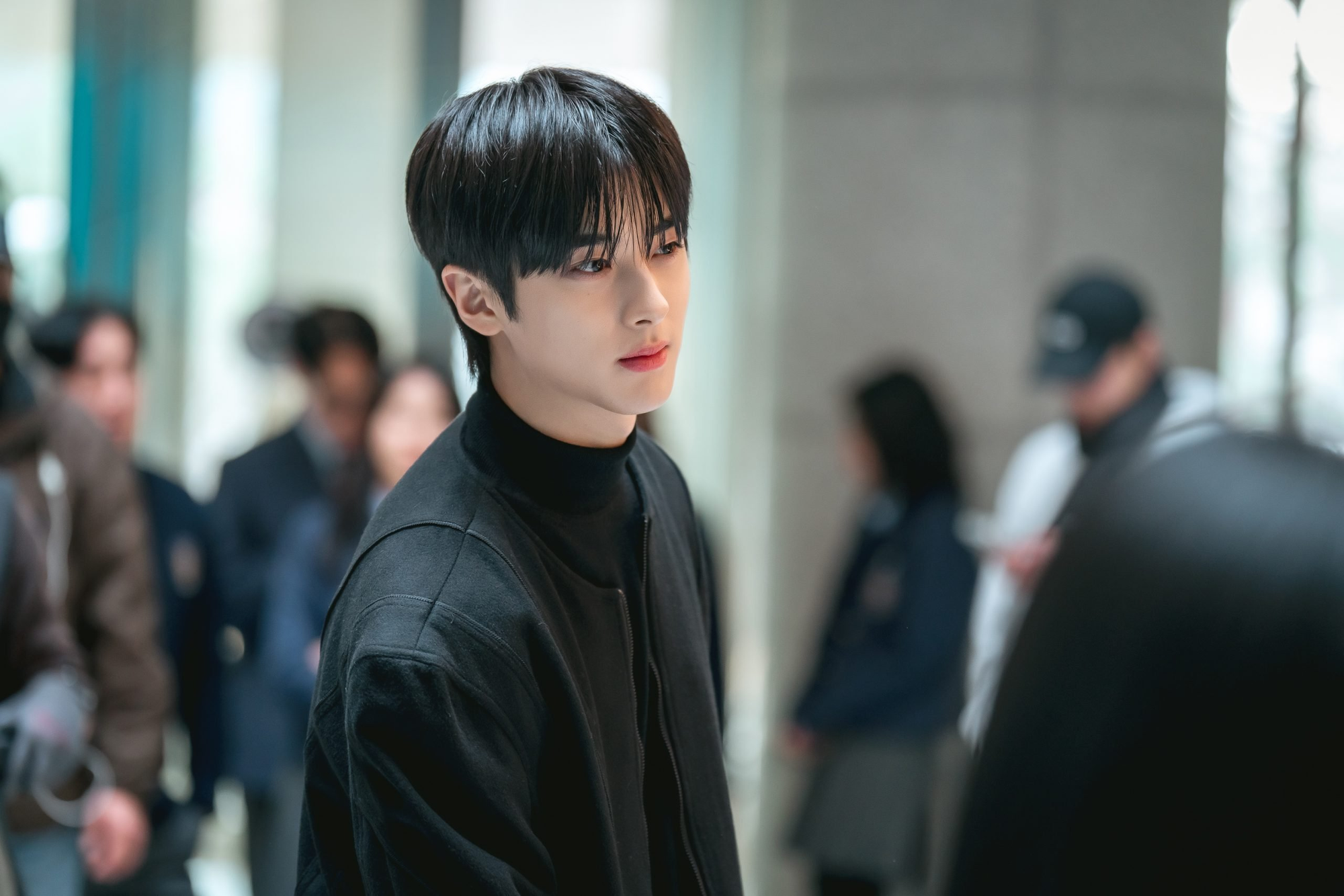 Thiếu gia tài phiệt đang cực hot vì giống cả showbiz: Nhìn thẳng tưởng Cha Eun Woo, ngó ngang lại ra V (BTS)- Ảnh 3.