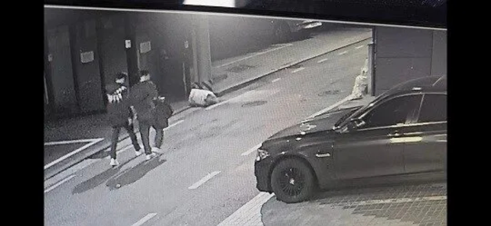 Chấn động tin nam ca sĩ 9X nghi bị uy hiếp trong tù, phải chuyển nóng gần 550 triệu cho quản giáo trại giam?- Ảnh 4. Chấn động tin nam ca sĩ 9X nghi bị uy hiếp trong tù, phải chuyển nóng gần 550 triệu cho quản giáo trại giam?- Ảnh 4.