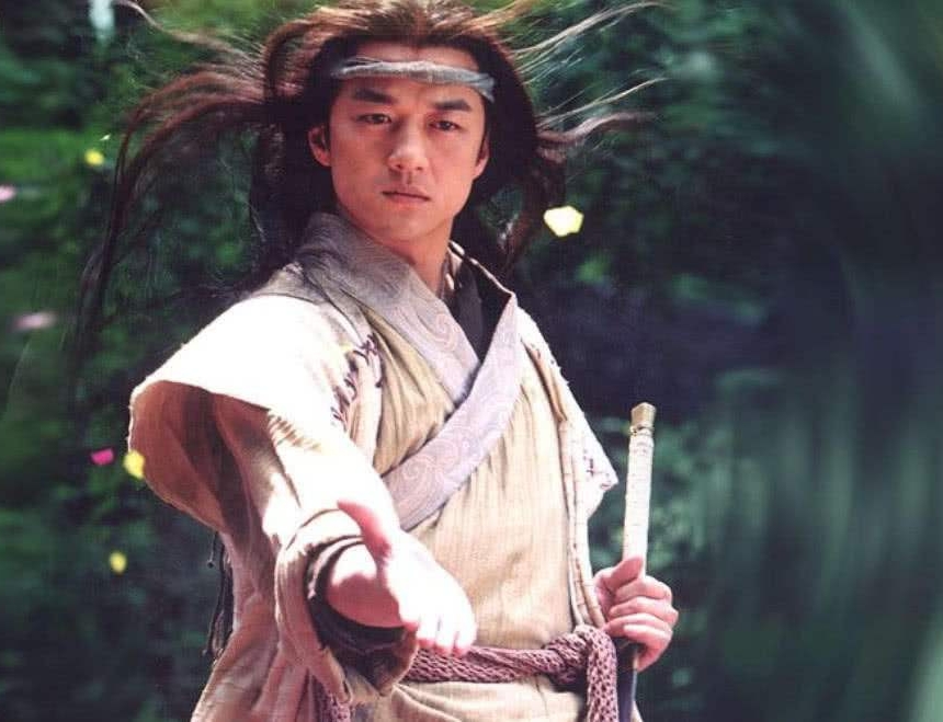 Câu hỏi tranh cãi muôn đời của người mê võ hiệp: Kim Dung và Cổ Long, ai hơn ai?- Ảnh 3. Câu hỏi tranh cãi muôn đời của người mê võ hiệp: Kim Dung và Cổ Long, ai hơn ai?- Ảnh 3.