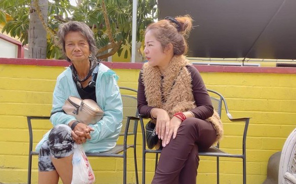 Sao nữ Vbiz bốc lửa vạn người mê: Nay thần kinh không ổn định, lang thang xin ăn ở Mỹ- Ảnh 9. Sao nữ Vbiz bốc lửa vạn người mê: Nay thần kinh không ổn định, lang thang xin ăn ở Mỹ- Ảnh 9.