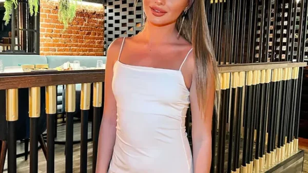 Nữ người mẫu đột tử trong nhà tắm ở tuổi 24 kritina4a 3512 7638jpg 1749295770351 17492957711031208557376