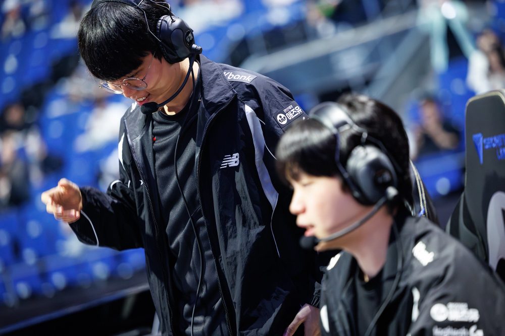 KT áp sát một thành tích của T1 sau trận thắng CFO tại CKTG 2025- Ảnh 3.