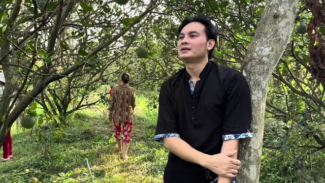 Nam NSƯT 50 tuổi ăn chay trường, biệt thự, đất đai trải dài từ Việt Nam sang Mỹ, về nước cho cháu xấp USD- Ảnh 4. Nam NSƯT 50 tuổi ăn chay trường, biệt thự, đất đai trải dài từ Việt Nam sang Mỹ, về nước cho cháu xấp USD- Ảnh 4.