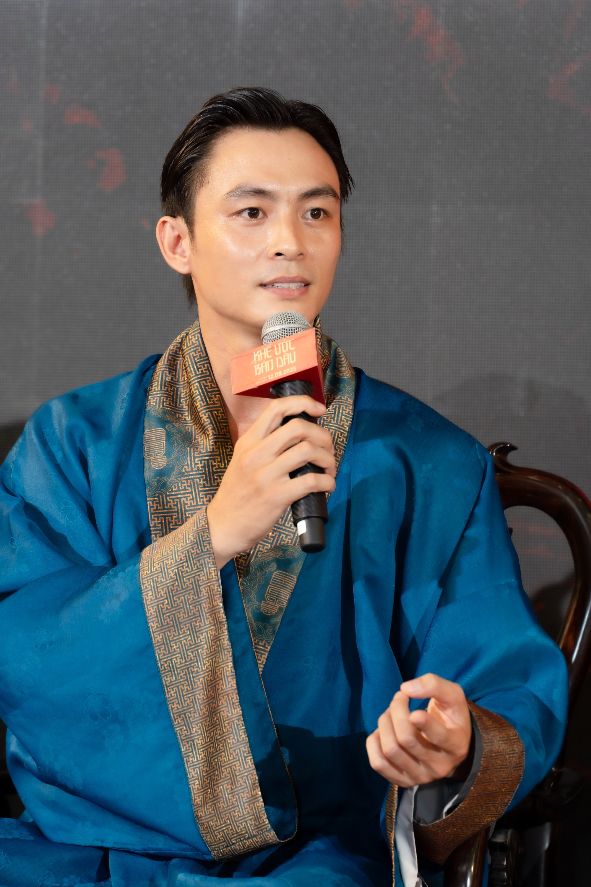 Nam thần Vbiz tiết lộ bị liệt dây thần kinh số 7: Mặt biến dạng, mất luôn giọng nói- Ảnh 3. Nam thần Vbiz tiết lộ bị liệt dây thần kinh số 7: Mặt biến dạng, mất luôn giọng nói- Ảnh 3.