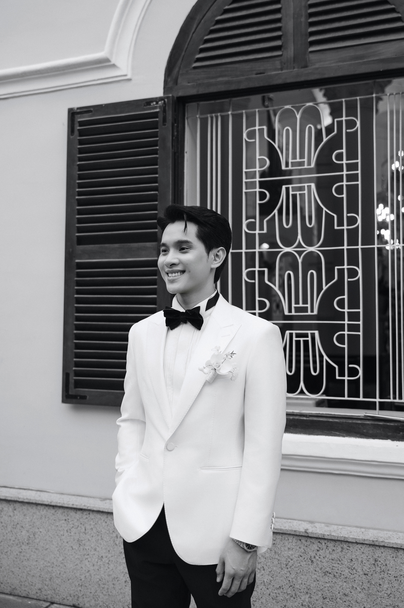 Lễ cưới nhà thờ của Á hậu Quỳnh Châu: Cô dâu rưng rưng xúc động, thiếu gia Đà Lạt quá điển trai!- Ảnh 14.