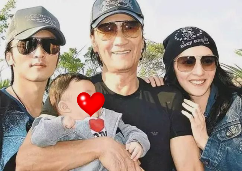 Trương Bá Chi tốt thế nào mà Tạ Đình Phong khen hết lời, bố chồng để lại cho 90% tài sản?- Ảnh 6. Trương Bá Chi tốt thế nào mà Tạ Đình Phong khen hết lời, bố chồng để lại cho 90% tài sản?- Ảnh 6.