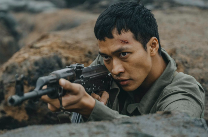 Nam diễn viên Mưa Đỏ: Xuất phát điểm số âm, tuổi thơ bán vé số, vác rơm thuê- Ảnh 2.