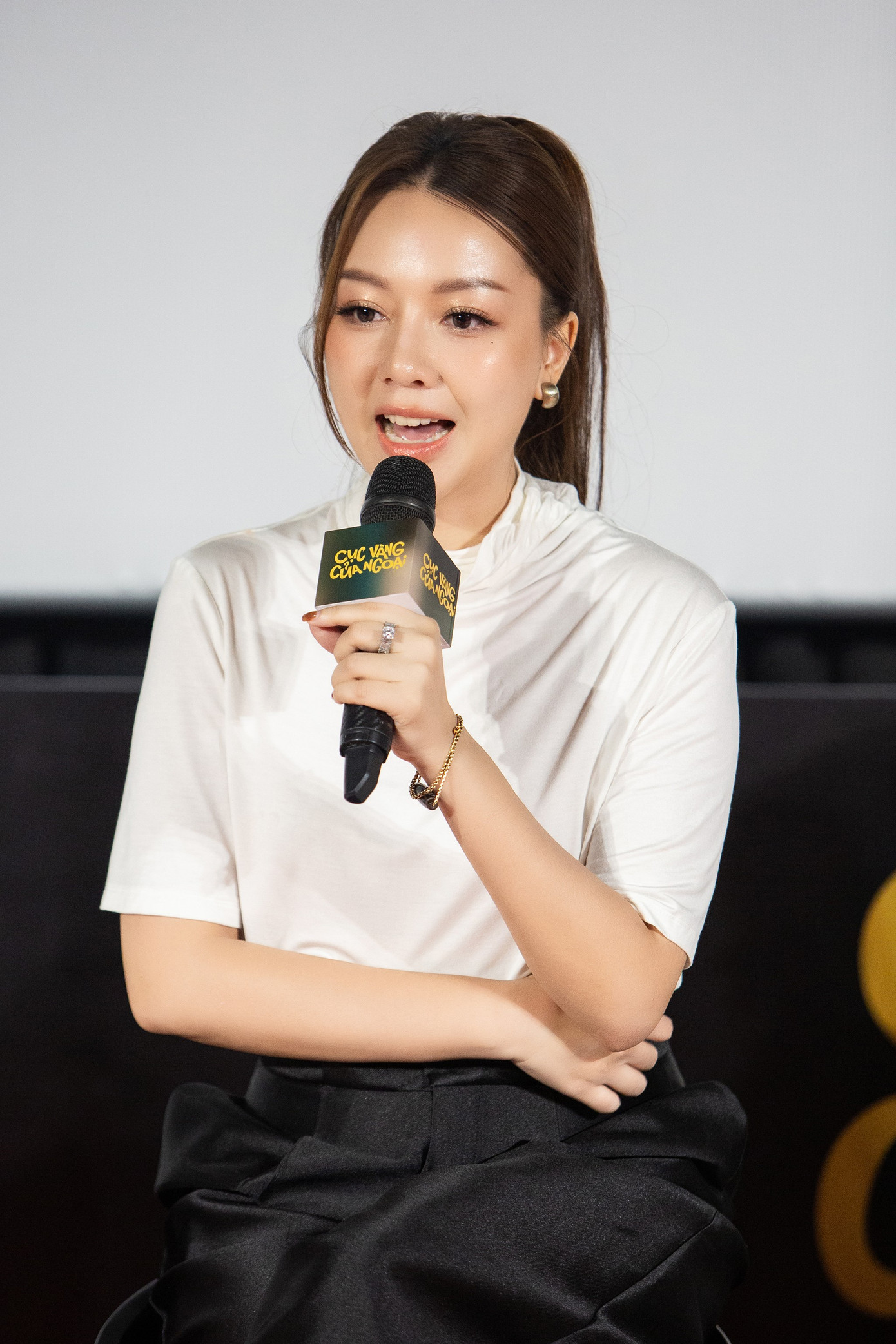 Việt Hương không muốn nhìn mặt Khương Ngọc- Ảnh 2. Việt Hương không muốn nhìn mặt Khương Ngọc- Ảnh 2.