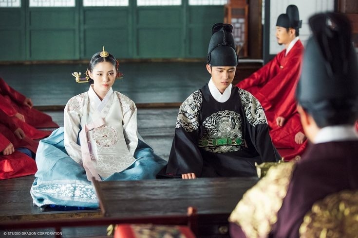 Lộ diện mỹ nam Han So Hee công khai thể hiện sự quan tâm hậu chia tay Ryu Jun Yeol- Ảnh 3. Lộ diện mỹ nam Han So Hee công khai thể hiện sự quan tâm hậu chia tay Ryu Jun Yeol- Ảnh 3.