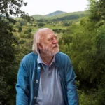 Chân dung tiểu thuyết gia thắng giải Nobel Văn học 2025 laszlo 61316935195363504554631 1760092021975 1760092022451188015694