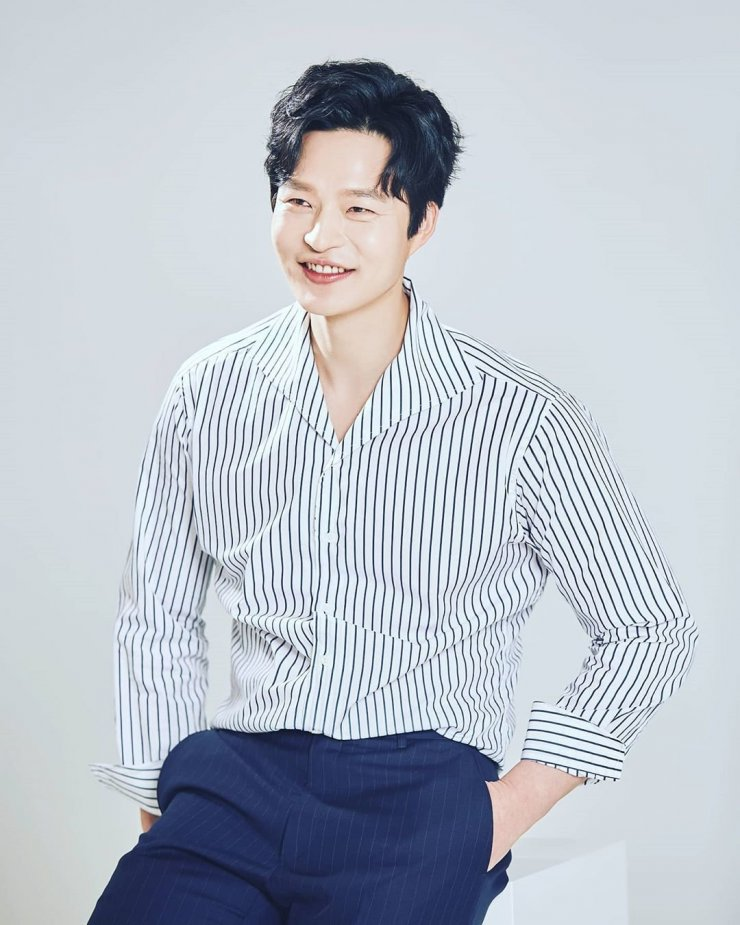 Sốc nhất Hàn Quốc lúc này: Nam diễn viên Squid Game công khai đăng ảnh 18+ khiến 1,4 triệu người phẫn nộ- Ảnh 5.