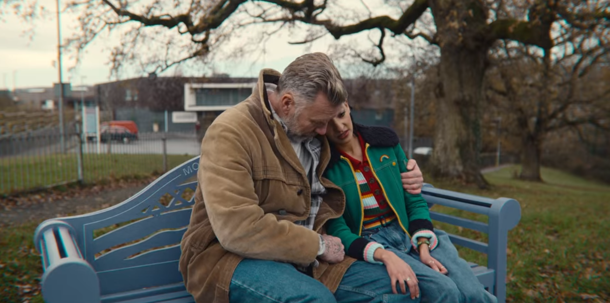 Xem phim Sex Education tôi nhận ra đây là người đàn ông tuyệt vời nhất, hiếm ai có thể sánh bằng- Ảnh 5. Xem phim Sex Education tôi nhận ra đây là người đàn ông tuyệt vời nhất, hiếm ai có thể sánh bằng- Ảnh 5.