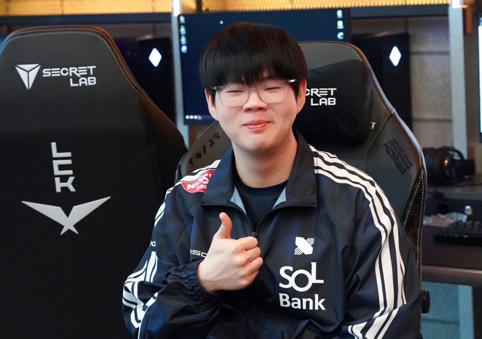 Kết quả DRX vs BRO LCK Cup 2025: Màn ra mắt ấn tượng của LazyFeel lazyfeel ngoai binh