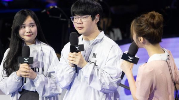 LazyFeel xuất sắc giành POM đầu tiên, tiếp tục ghi điểm cực mạnh ở LCK 29 LazyFeel xuất sắc giành POM đầu tiên, tiếp tục ghi điểm cực mạnh ở LCK lazyfeel pom 2jpg