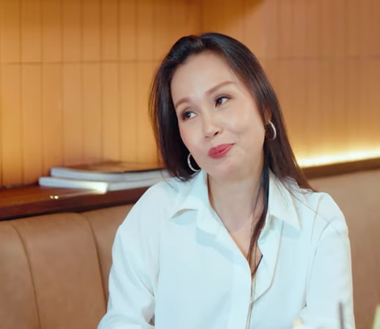 Cẩm Ly sang Mỹ phẫu thuật: Òa khóc trước khi lên bàn mổ, Minh Tuyết nói một câu- Ảnh 1.