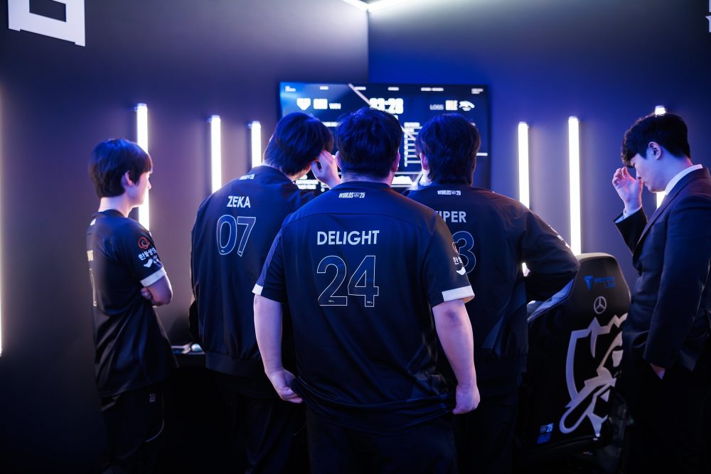 Nghi vấn HLE có nguy cơ tan rã trong kỳ chuyển nhượng cuối mùa 2025- Ảnh 3. Nghi vấn HLE có nguy cơ tan rã trong kỳ chuyển nhượng cuối mùa 2025- Ảnh 3.