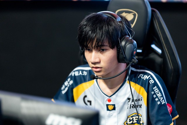 Xuất hiện thông tin HongQ là người gốc Việt