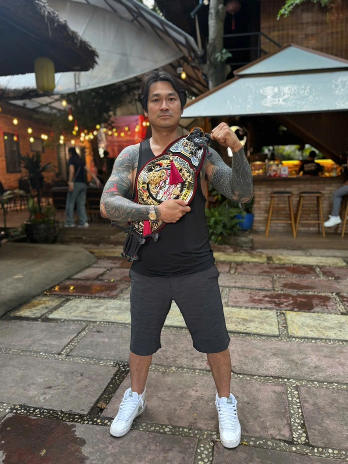 Cuộc sống hiện tại của ngôi sao “Bụi đời Chợ Lớn” sau 10 năm mất tích, làm nail, làm shipper- Ảnh 1.