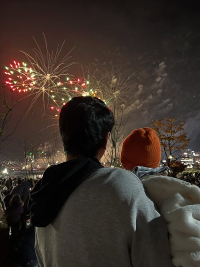 Lee Dong Wook bất ngờ công khai ảnh vợ con- Ảnh 1.