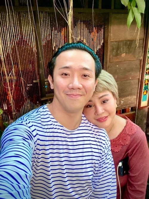 Gần 4 triệu người xem Trấn Thành và Lê Giang cãi lộn căng thẳng, ném cả đồ đạc khiến khán giả bất ngờ- Ảnh 3. Gần 4 triệu người xem Trấn Thành và Lê Giang cãi lộn căng thẳng, ném cả đồ đạc khiến khán giả bất ngờ- Ảnh 3.