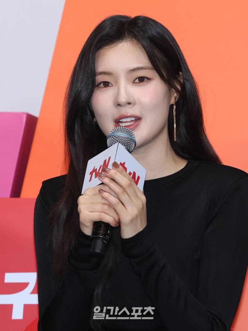 Tình trạng quan hệ giữa Lee Kwang Soo và “bản sao Song Hye Kyo” sau 7 năm