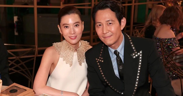 Tài tử Squid Game ngoại tình sau lưng vợ? 30 Tài tử Squid Game ngoại tình sau lưng vợ? lee 1761123403053 17611234036801136064505 0 0 628 1200 crop 1761123472422334266646jpg