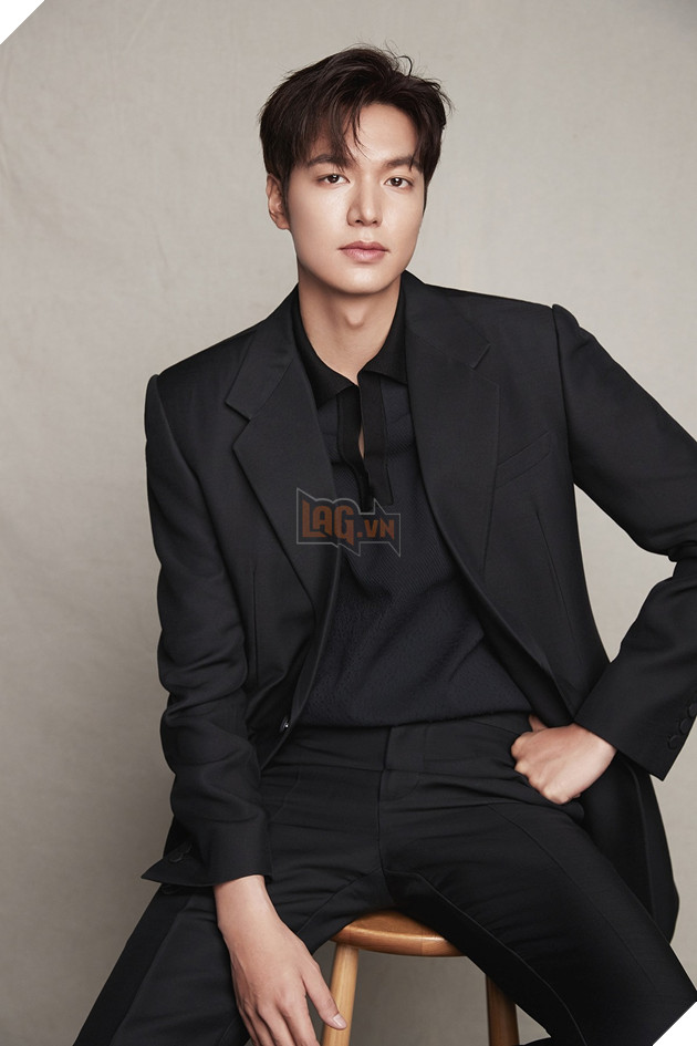 Đứng thứ 2 trong danh sách Nam diễn viên Hàn Quốc giàu nhất 2025 là Lee Min Ho, ngôi sao Hallyu nổi tiếng với Vườn Sao Băng, Người Thừa Kế