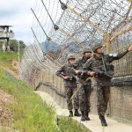 Binh sĩ Triều Tiên vượt qua Khu phi quân sự sang Hàn Quốc li nh ha n quo c jpeg 17608783 2579 4492 1760878503 02661862855416079175759 1760970365514 1760970365759928307839