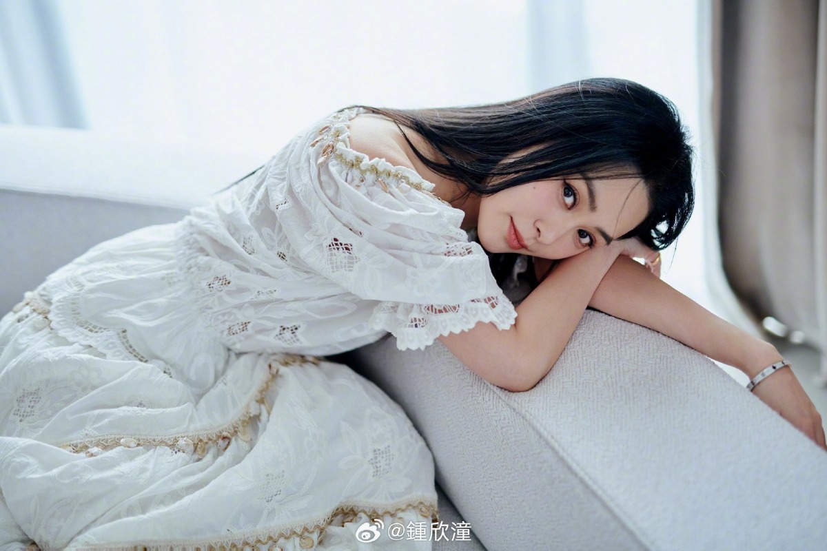 6 mỹ nhân liên luỵ trong scandal