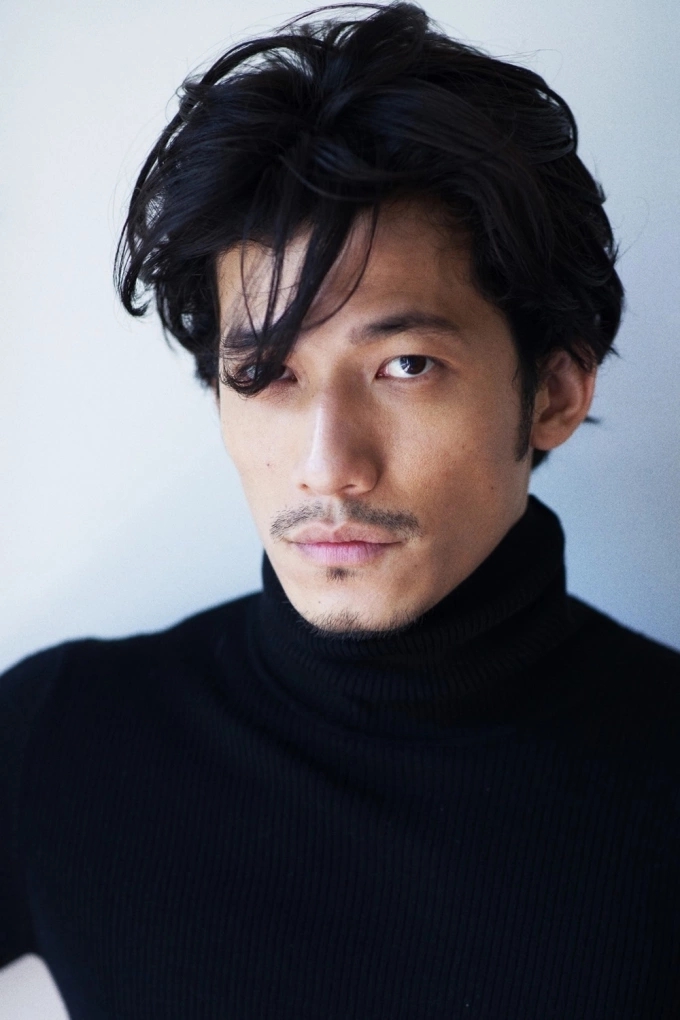 Liên Bỉnh Phát: Từ MC hội chợ, phục vụ đến “Lương Triều Vỹ của Việt Nam”- Ảnh 3.