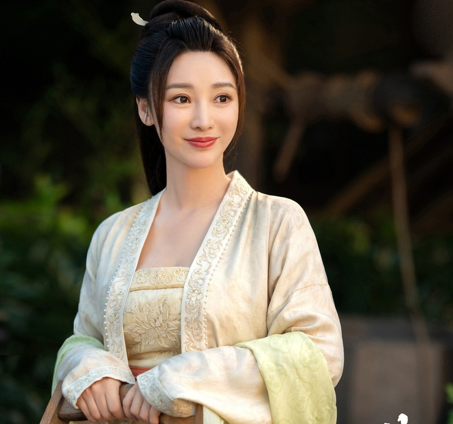 10 nữ thần dao kéo đẹp nhất Trung Quốc: Dương Mịch xếp sau Angelababy, hạng 1 là kiệt tác của phòng mổ- Ảnh 10. 10 nữ thần dao kéo đẹp nhất Trung Quốc: Dương Mịch xếp sau Angelababy, hạng 1 là kiệt tác của phòng mổ- Ảnh 10.