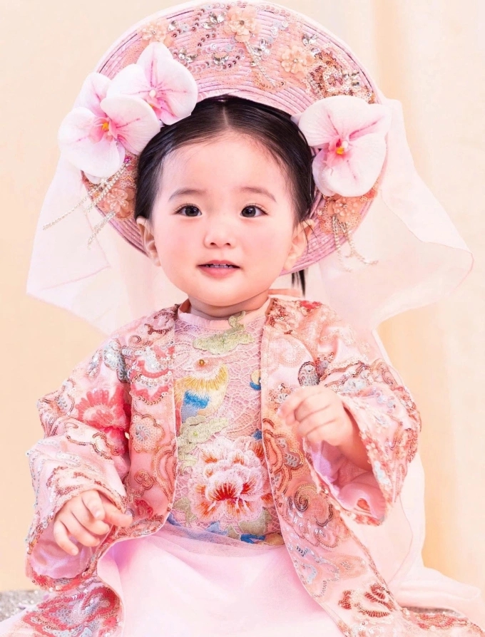 "Bắc Bling" phiên bản nhí: Hòa Minzy "đứng hình" vì đáng yêu lisa khanh thi 3 1743491304 9024 1743493236 16414757 1743508587046 1743508587174949763621