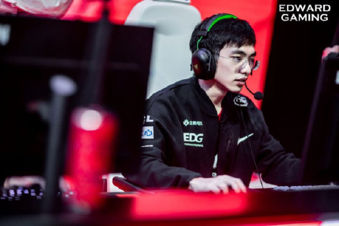 lmht-edg-5-1024x683-1 LMHT: Flandre chia sẻ cảm giác “khó tả” khi được đi MSI lần đầu sau 10 năm thi đấu lmht edg 5 1024x683 1