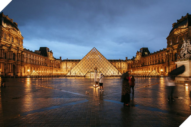 Louvre
