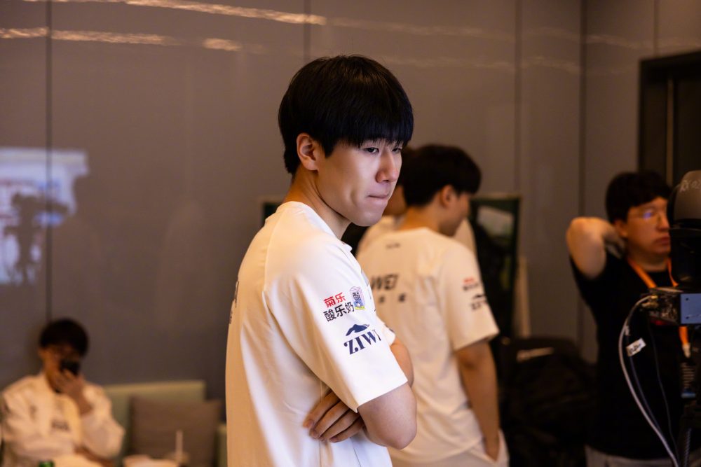 Fan LPL bùng nổ lo sợ sau khi