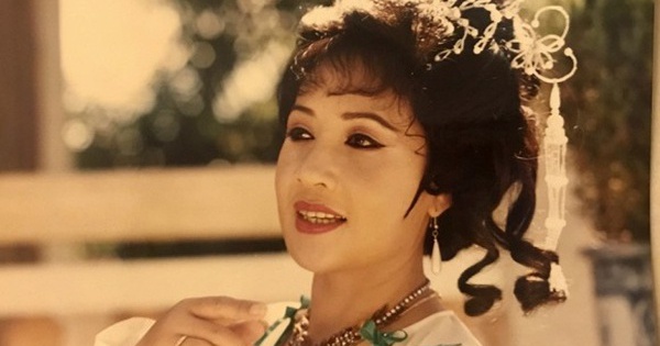 Nữ NSND sở hữu biệt thự gần 500m2 trung tâm TP.HCM, 20 tuổi đã mua ô tô- Ảnh 3. Nữ NSND sở hữu biệt thự gần 500m2 trung tâm TP.HCM, 20 tuổi đã mua ô tô- Ảnh 3.