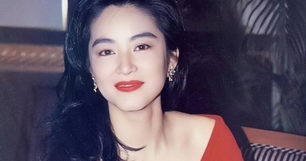 Mỹ nhân số hưởng nhất showbiz: Ở biệt thự 5000m2, mỗi tháng tiền ăn hết 2 tỷ, cát xê 17 tỷ vẫn chê ít 27 Mỹ nhân số hưởng nhất showbiz: Ở biệt thự 5000m2, mỗi tháng tiền ăn hết 2 tỷ, cát xê 17 tỷ vẫn chê ít lth5 1743870209725 1743870209917496486592 91 0 876 1500 crop 1743870273751736174014jpg