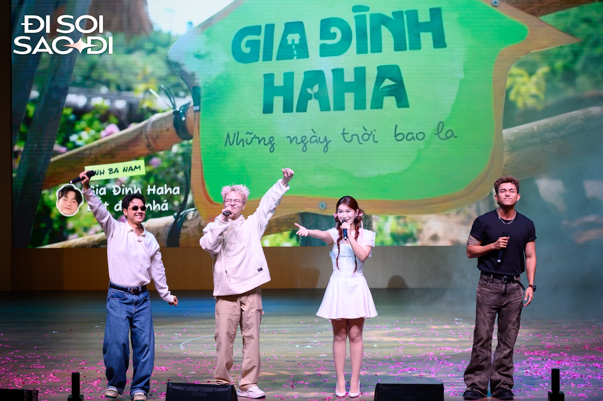 Ngọc Thanh Tâm công khai thân mật với Ngọc Thanh Tâm công khai thân mật với