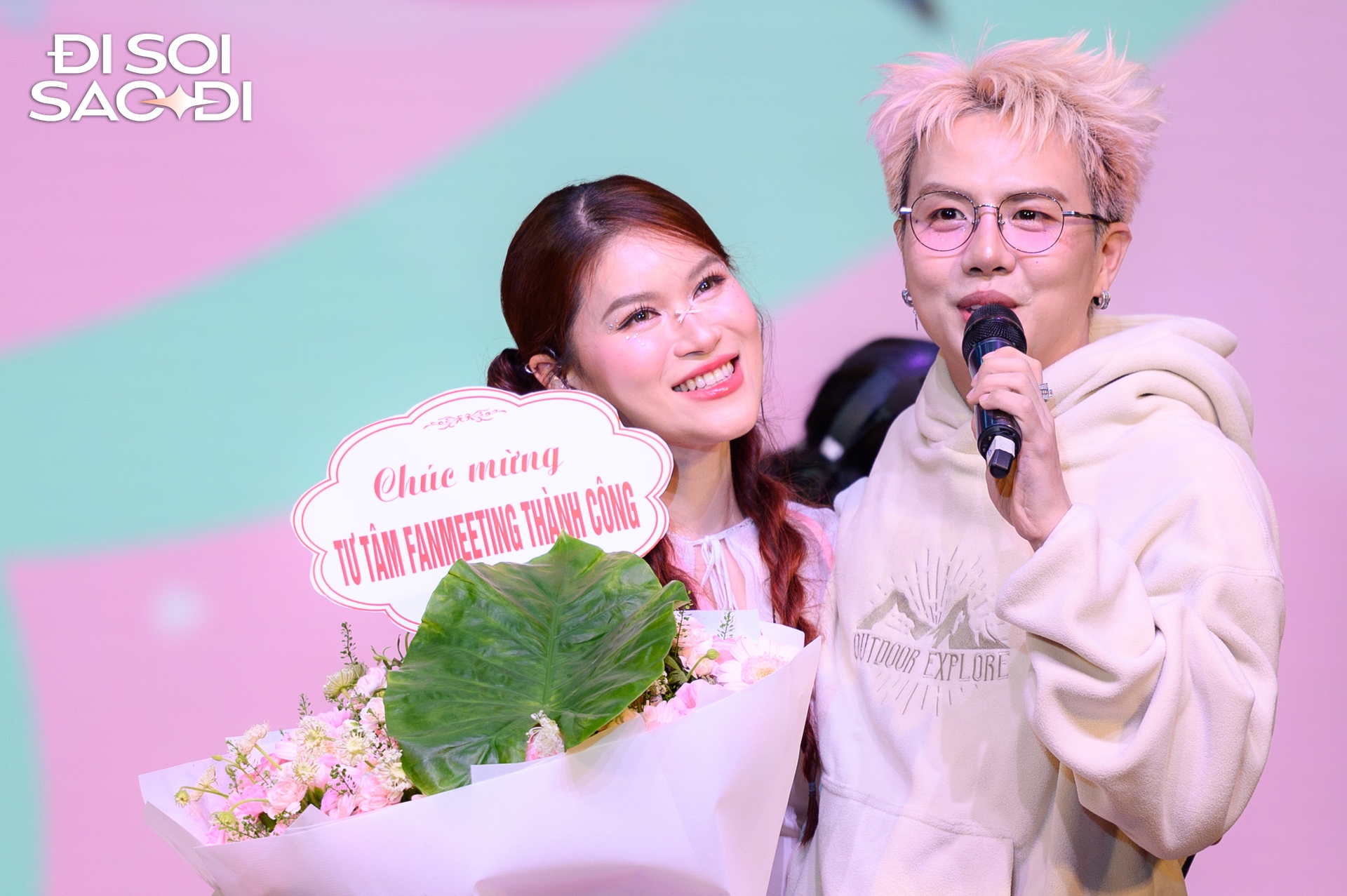 Ngọc Thanh Tâm công khai thân mật với Ngọc Thanh Tâm công khai thân mật với