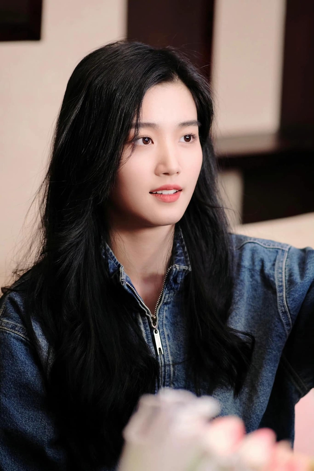 4 nữ diễn viên bị ghét nhất Trung Quốc: Triệu Lộ Tư xếp thứ 2, hạng 1 là