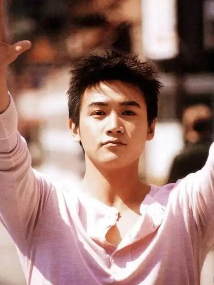 Từng bỏ đóng phim,