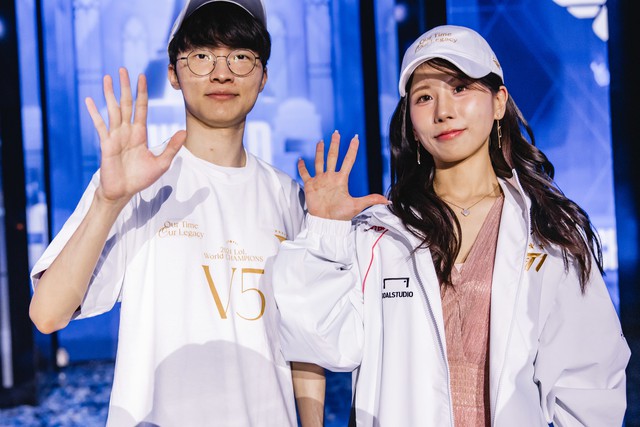 Phân tích của Miss khá hợp lý và ngoài ra có thể Faker còn có nhiều nguồn thu khác Phân tích của Miss khá hợp lý và ngoài ra có thể Faker còn có nhiều nguồn thu khác