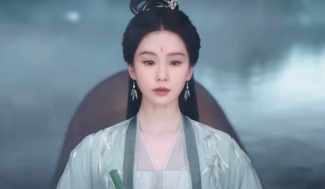 Phim Hoa ngữ bị chê nhiều nhất hiện tại: Nữ chính đờ đẫn như chưa tỉnh ngủ, thẩm mỹ xấu đến cay mắt- Ảnh 4.