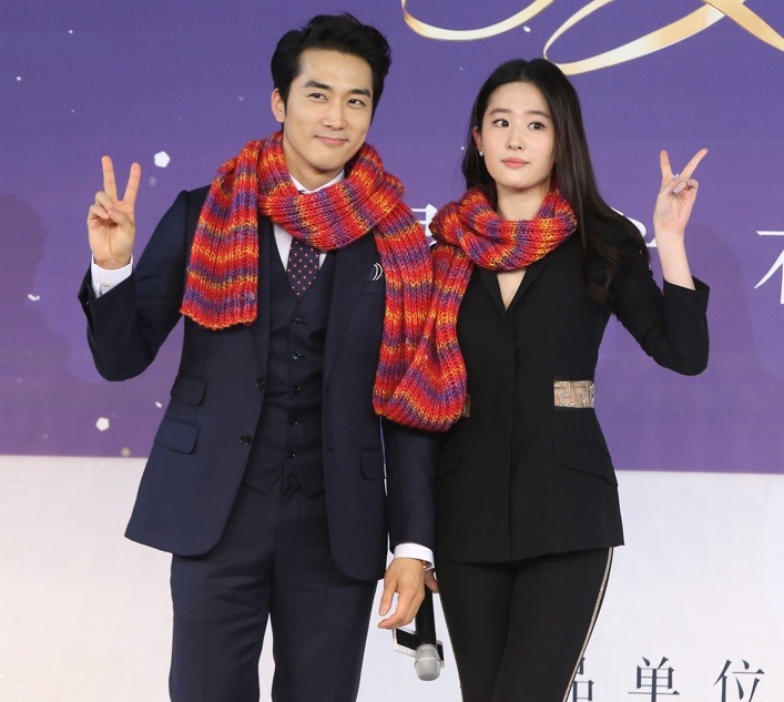 Cú tái hợp được mong ngóng nhất châu Á: Cô dâu Lưu Diệc Phi - chú rể Song Seung Hun cưới nhau sẽ thế nào?- Ảnh 7.