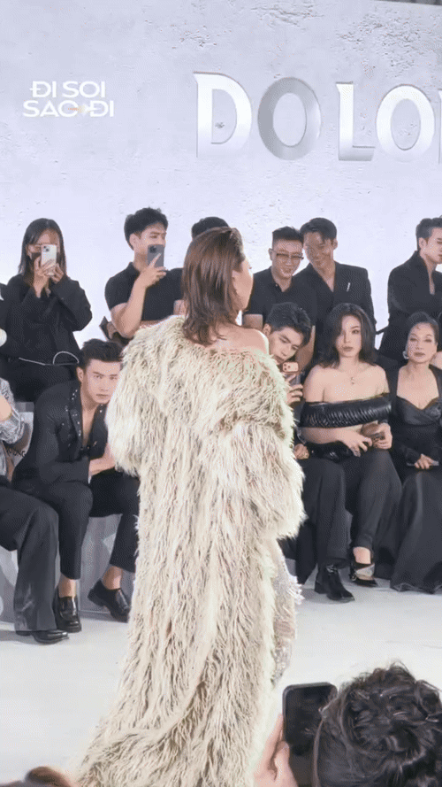 Hot nhất hôm nay: Kỳ Duyên nhìn Minh Triệu đắm đuối, Thiên Ân đeo kính đen không cảm xúc- Ảnh 1. Hot nhất hôm nay: Kỳ Duyên nhìn Minh Triệu đắm đuối, Thiên Ân đeo kính đen không cảm xúc- Ảnh 1.